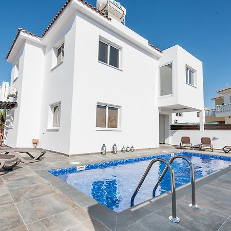 Villa Valmare Ayia Napa Exteriör bild