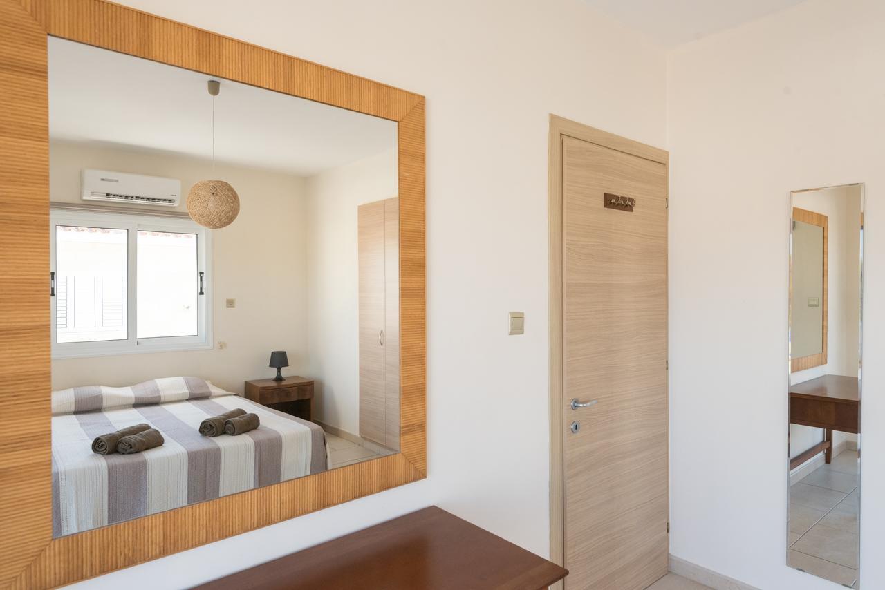 Villa Valmare Ayia Napa Exteriör bild