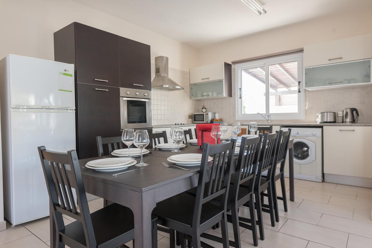 Villa Valmare Ayia Napa Exteriör bild