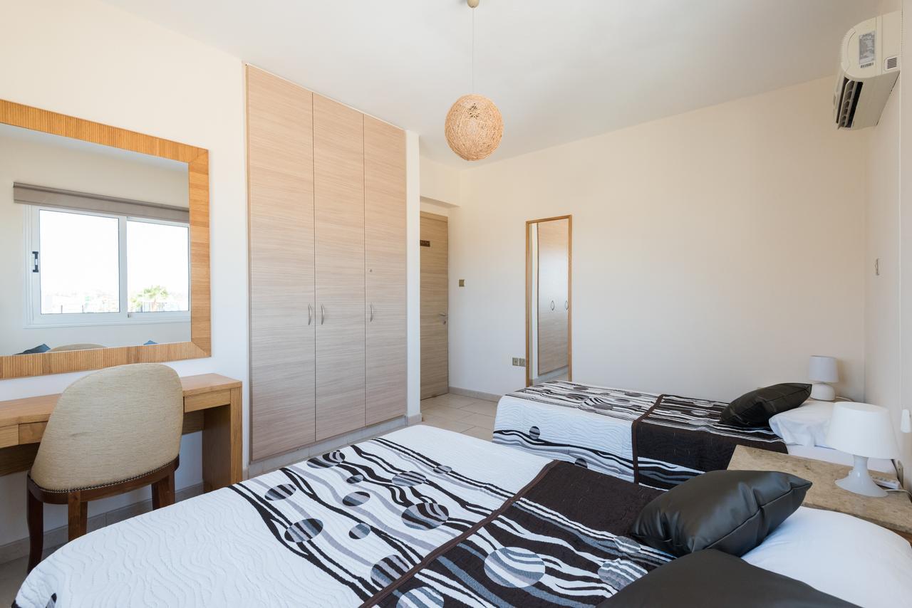 Villa Valmare Ayia Napa Exteriör bild