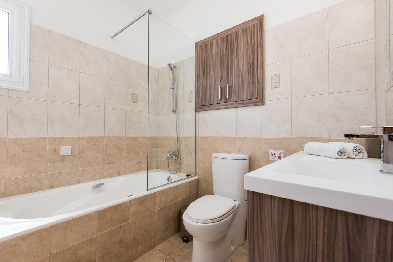 Villa Valmare Ayia Napa Exteriör bild