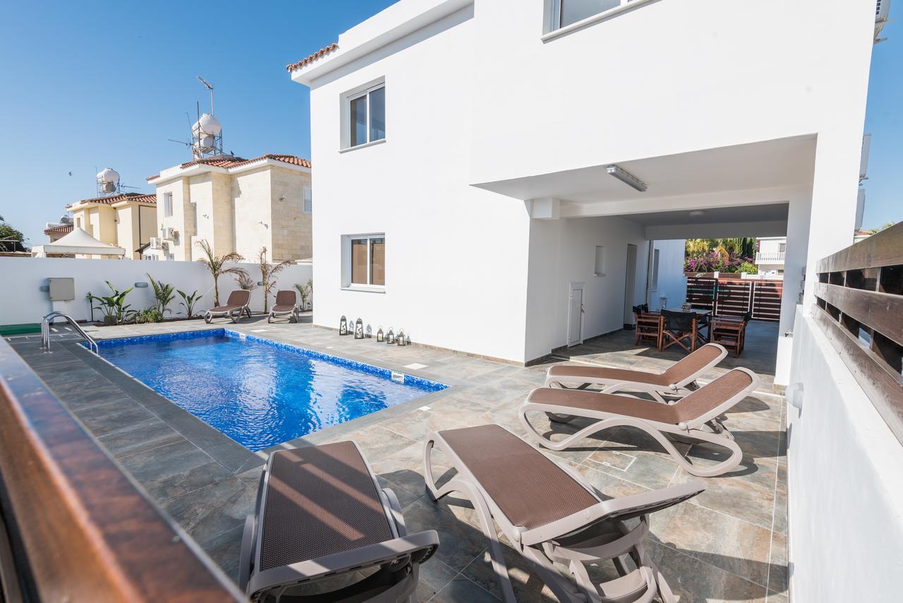Villa Valmare Ayia Napa Exteriör bild