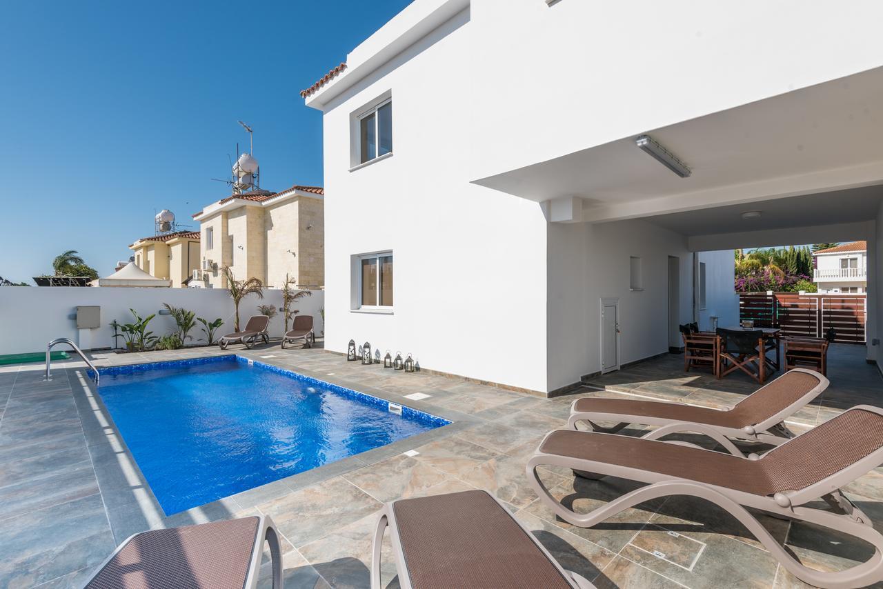 Villa Valmare Ayia Napa Exteriör bild