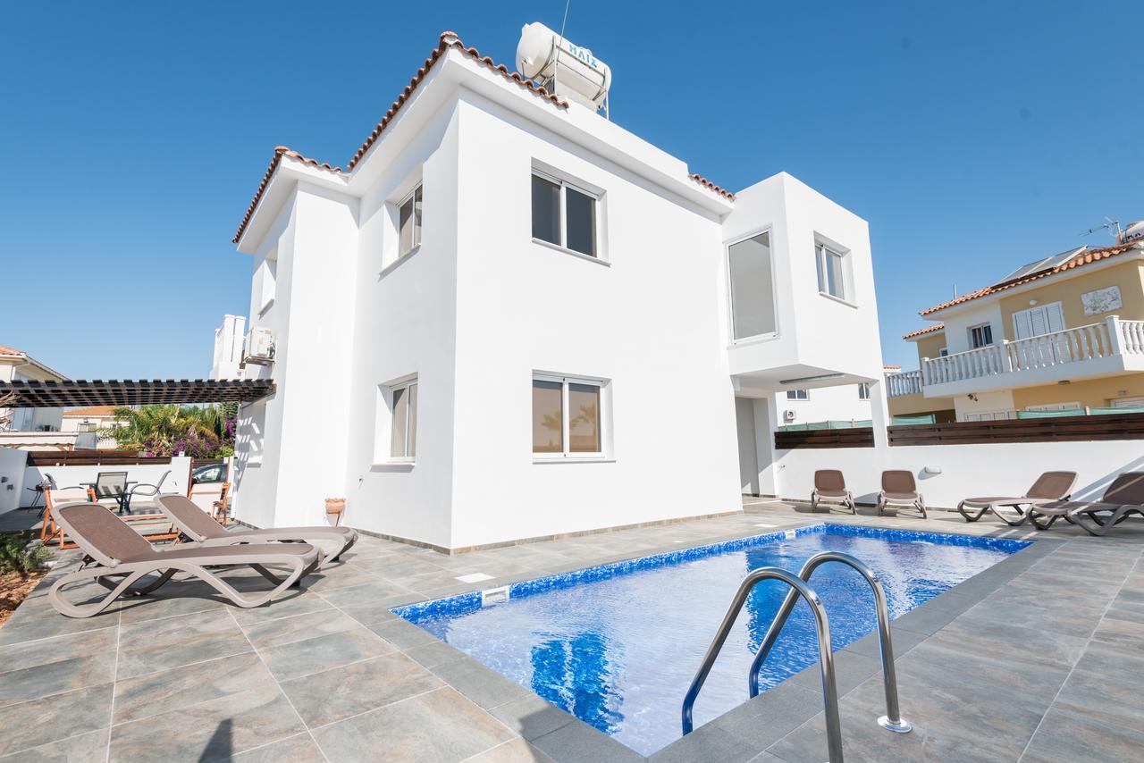 Villa Valmare Ayia Napa Exteriör bild
