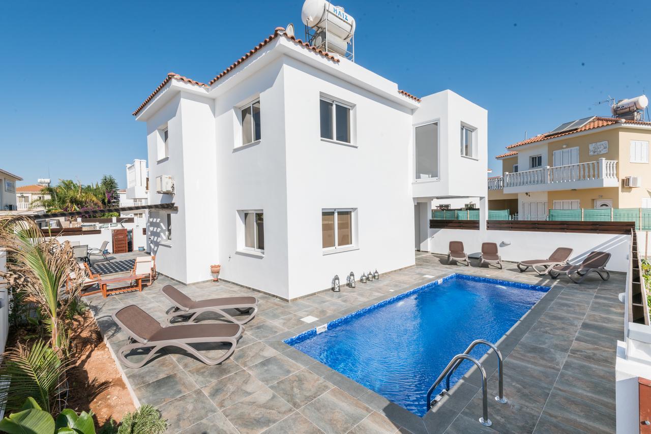 Villa Valmare Ayia Napa Exteriör bild